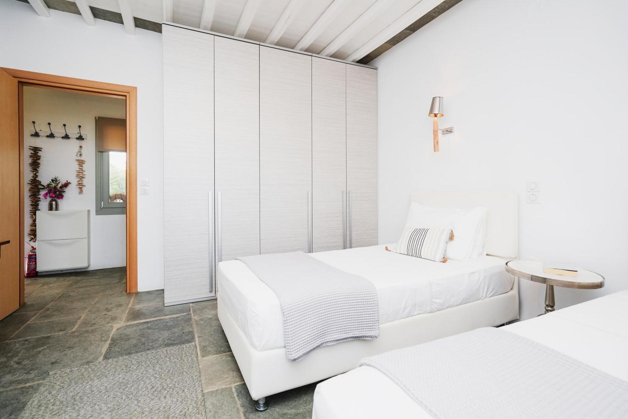 Villa Arades Sifnos With Private Pool Аполония Екстериор снимка